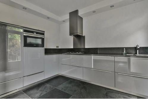 Moderne grijze hoogglans hoekkeuken+ GEDEMONTEERD, Huis en Inrichting, Keuken | Complete keukens, Zo goed als nieuw, Hoekkeuken