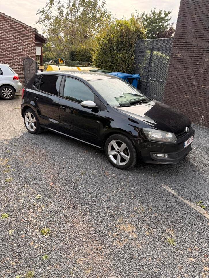 **VW POLO 6R 1.2 BENZINE -2013**, Auto's, Volkswagen, Particulier, Polo, Benzine, Euro 5, Stadsauto, Handgeschakeld, Zwart, Grijs