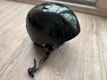 Wedze zwarte skihelm  48-52cm beschikbaar voor biedingen