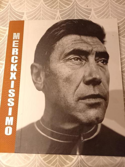 Merckxissimo over Eddy Merckx (Karl Vannieuwkerke), Boeken, Sportboeken, Zo goed als nieuw, Lopen en Fietsen, Ophalen of Verzenden