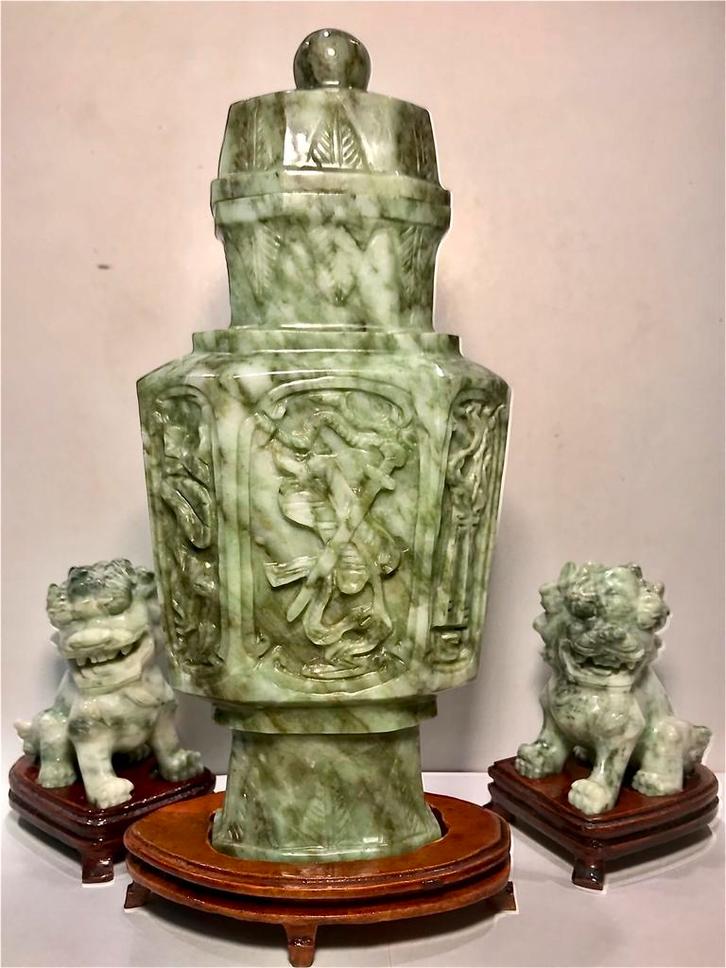 JADE BEELD VAAS TEMPELLEEUW ARCHAÏSCHE, Antiek en Kunst, Antiek | Vazen, Ophalen of Verzenden