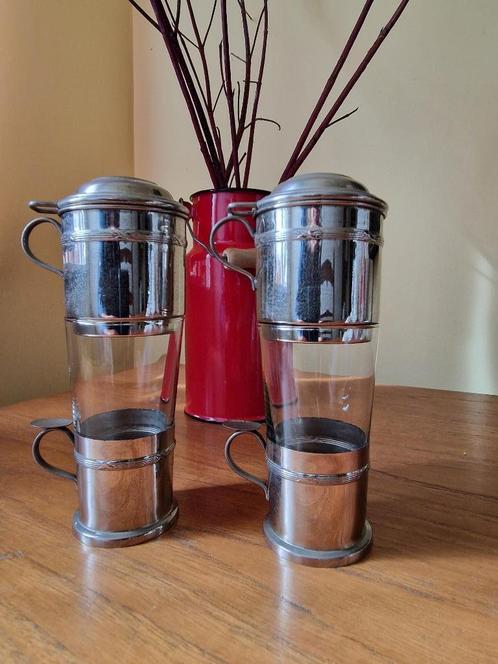 Koffie drinken met pinkje omhoog was nog nooit zo chique, Antiek en Kunst, Curiosa en Brocante, Ophalen