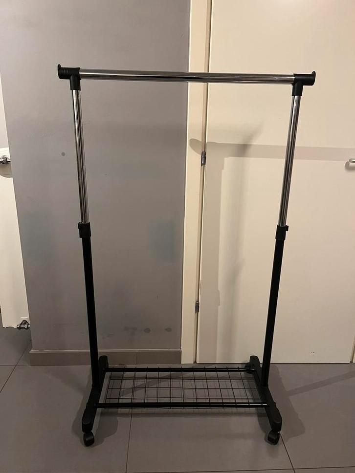 Kledingrek op wielen, Kleding | Dames, Kledingrekken, Gebruikt, Met wielen, Ophalen