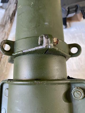 Antenne militaire legermast beschikbaar voor biedingen
