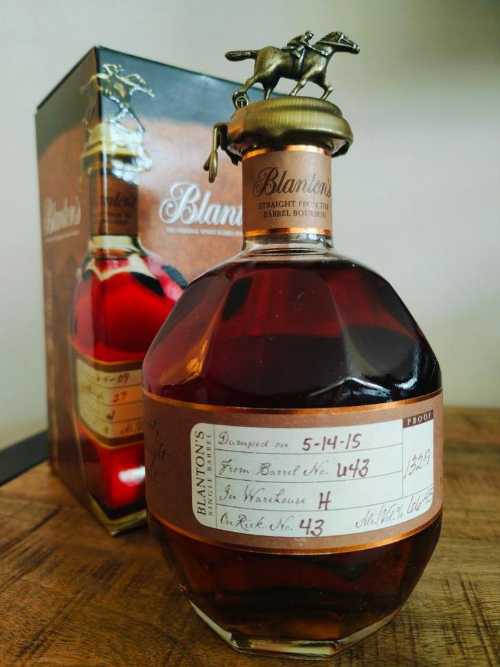 Blanton's Straight from the Barrel dumped 2015 Stopper "T", Verzamelen, Wijnen, Nieuw, Overige typen, Overige gebieden, Vol, Ophalen of Verzenden