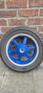 Allerlei banden met velgen 50cc scooter alle merken 10/12, Ophalen of Verzenden, Zo goed als nieuw, Carburateur