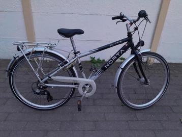 Jeugdfiets in goede staat – niet voor volwassenen beschikbaar voor biedingen