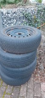 Winter banden 4x 205/60R15, Gebruikt, Ophalen of Verzenden