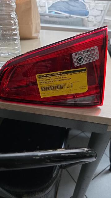 Feu arrière droit coffre golf 7 2015 beschikbaar voor biedingen