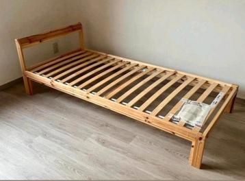eenpersoonsbed in nieuw natuurlijk massief grenen 90cm/200cm beschikbaar voor biedingen