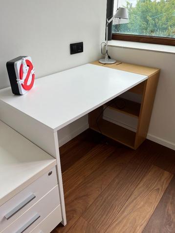 Bureau beschikbaar voor biedingen