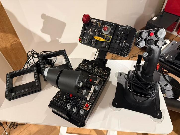 komplete set winwing : throttle ,stick ,pannels, Computers en Software, Joysticks, Zo goed als nieuw, Ophalen