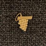 PIN - CLASSIQUES - DRUIVEN - RAISINS, Envoi, Utilisé, Autres sujets/thèmes, Insigne ou Pin's