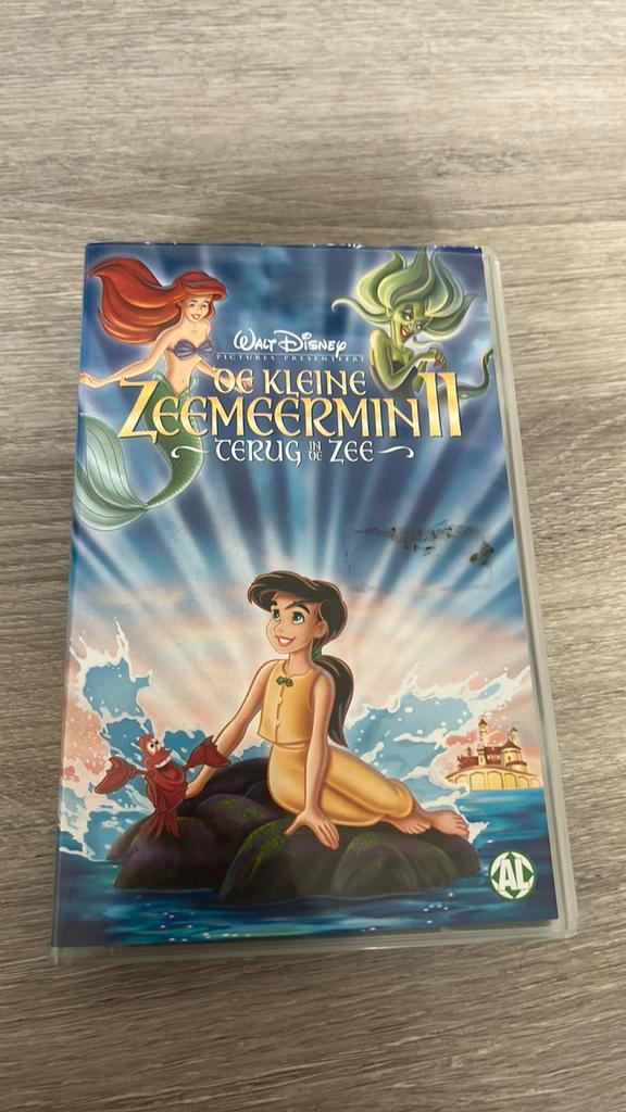 De kleine zeemeermin 2 - Terug in de zee, Cd's en Dvd's, VHS | Kinderen en Jeugd, Zo goed als nieuw, Tekenfilms en Animatie, Tekenfilm