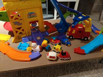 V-tech Tuut Tuut / Toet Toet autobaan beschikbaar voor biedingen