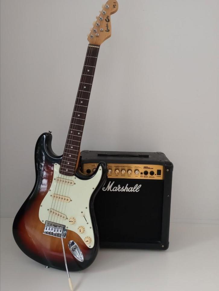 London city VS-1 + marshall versterker mg15cdr, Muziek en Instrumenten, Snaarinstrumenten | Gitaren | Elektrisch, Gebruikt, Marshall