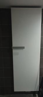Vasco vertiline radiateur, Doe-het-zelf en Bouw, Verwarming en Radiatoren, Ophalen of Verzenden, Zo goed als nieuw