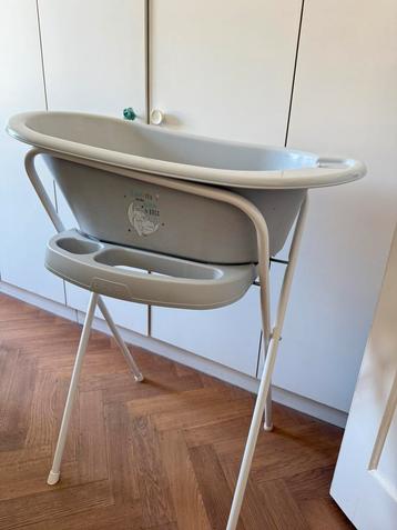 Baby bath bébé-jou + stand beschikbaar voor biedingen