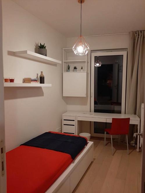 Bed + matras + Bureau + Ladeblok (Ikea), Huis en Inrichting, Bureaus, Bureau, Ophalen
