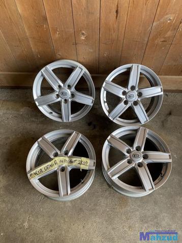 KIA VENGA Velgen 16 inch 5x114.3 67.1 Met druk sensor beschikbaar voor biedingen