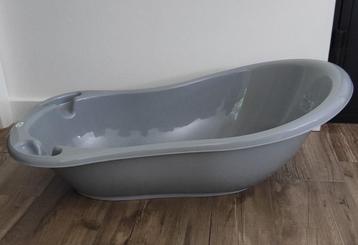 Grijs "Tega baby" badje - Perfecte staat! beschikbaar voor biedingen