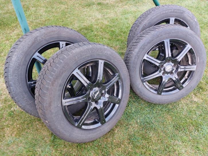 Banden en velgen, Auto-onderdelen, Banden en Velgen, Banden en Velgen, Winterbanden, 17 inch, 215 mm, Personenwagen, Gebruikt