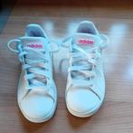 Witte sneakers Adidas - maat 31, Ophalen, Zo goed als nieuw
