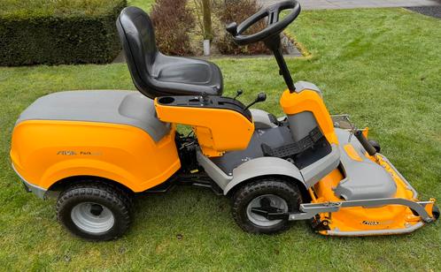 STIGA PARK 420P/ SERVO/ 95 CM COMBI MAAIDEK ZITMAAIER, Tuin en Terras, Zitmaaiers, Zo goed als nieuw, 90 tot 120 cm, Elektrische starter