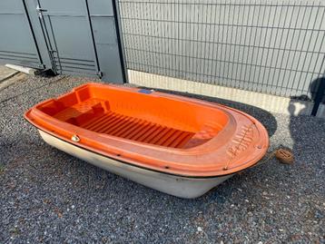 Barque polyester double coque beschikbaar voor biedingen