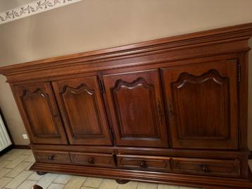 Klassieke massief houten buffetkast - Zeer mooie staat beschikbaar voor biedingen
