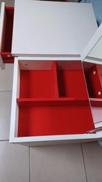 Kinder bureau, Ophalen, Bureau