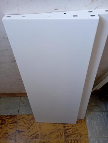 Nieuw tussenrek van wit geëmailleerd plaatstaal 75 X 30 beschikbaar voor biedingen