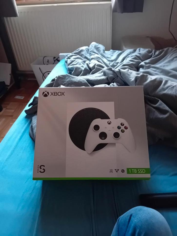 Xbox Series S bekijk beschrijving, Games en Spelcomputers, Spelcomputers | Xbox Series X en S, Xbox Series S, Ophalen