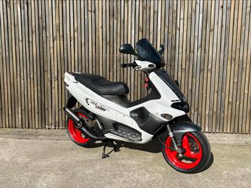 Gilera Runner (2003) B-klasse met 70 cc beschikbaar voor biedingen