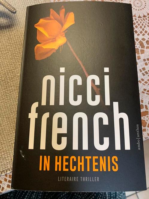 Nicci French - In hechtenis, Boeken, Thrillers, Zo goed als nieuw, Ophalen of Verzenden