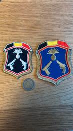 2x patch Schietmonitor politie rijkswacht zilver en goud, Enlèvement ou Envoi, Gendarmerie