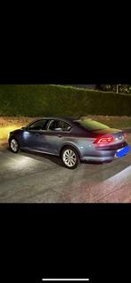 A vendre passat highline 1,6 tdi année 2015, euro 6b, Auto's, Blauw, Leder, 5 deurs, Particulier