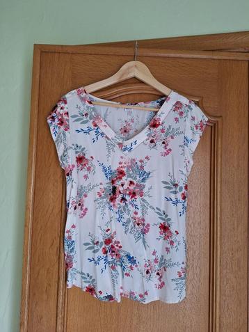 Blouse rose pâle à petite fleurs - taille 40 beschikbaar voor biedingen