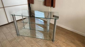 Mooie glazen TV Meubel.  beschikbaar voor biedingen