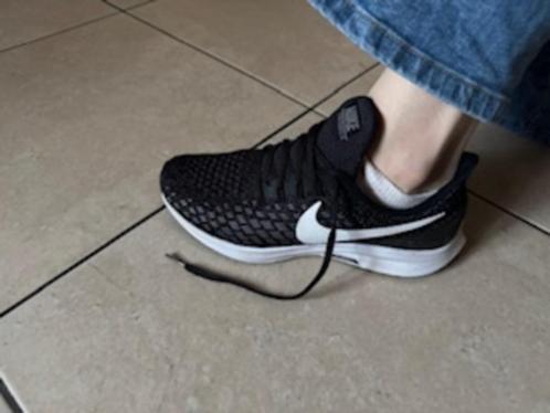 Nike zoom pegasus 35 maat 39, Sport en Fitness, Loopsport en Atletiek, Gebruikt, Hardloopschoenen, Nike, Ophalen of Verzenden