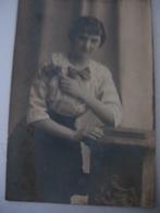 Retro ansichtkaart / foto .... Jong meisje uit de jaren 1920, Verzamelen, Postkaarten | Themakaarten, Ophalen of Verzenden, 1920 tot 1940
