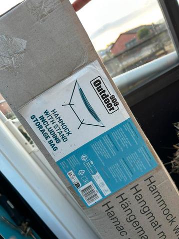 Hangmat zwart/wit (nog in doos) beschikbaar voor biedingen