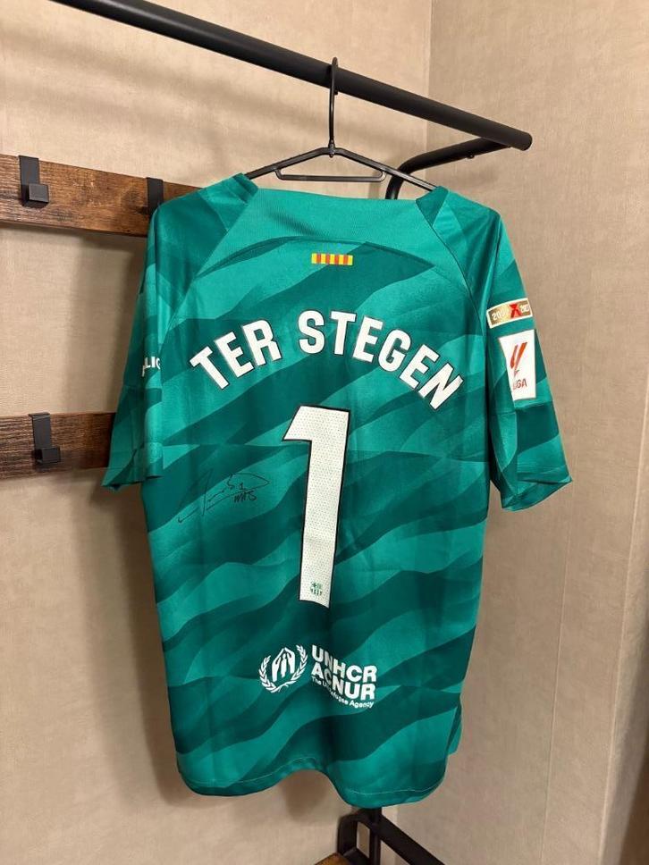 FC Barcelona 23/24 Shirt – Signed by Marc-André ter Stegen, Verzamelen, Sportartikelen en Voetbal, Nieuw, Shirt, Ophalen of Verzenden