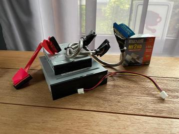 IDE diskette - IDE cdrom - IDE kabels - Vintage  JA BESCHIKB beschikbaar voor biedingen