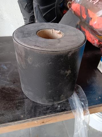 EPDM 20CM BREED, Doe-het-zelf en Bouw, Ophalen, Zo goed als nieuw