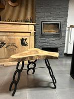 Table basse artisanale unique, Maison & Meubles, Enlèvement, Comme neuf, Métal