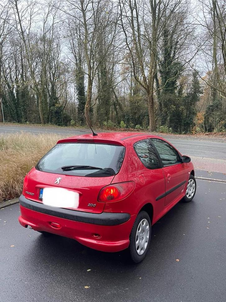 AUTOMATIQUE Peugeot 206 1.4i essence CLIM, PHARE AUTO,.., Auto's, Peugeot, Particulier, ABS, Airbags, Airconditioning, Alarm, Boordcomputer