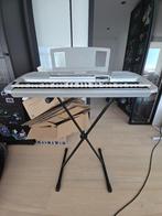 Yamaha PSR 450 clavier avec support et alimentation chargeur, Muziek en Instrumenten, Keyboards, Ophalen, 61 toetsen, Yamaha, Zo goed als nieuw