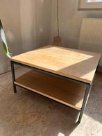 Eikenhouten salon tafel met stalen frame, Huis en Inrichting, Ophalen, Metaal