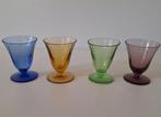 4 shot glaasjes waarvan 1 in uranium glas, Antiek en Kunst, Ophalen of Verzenden